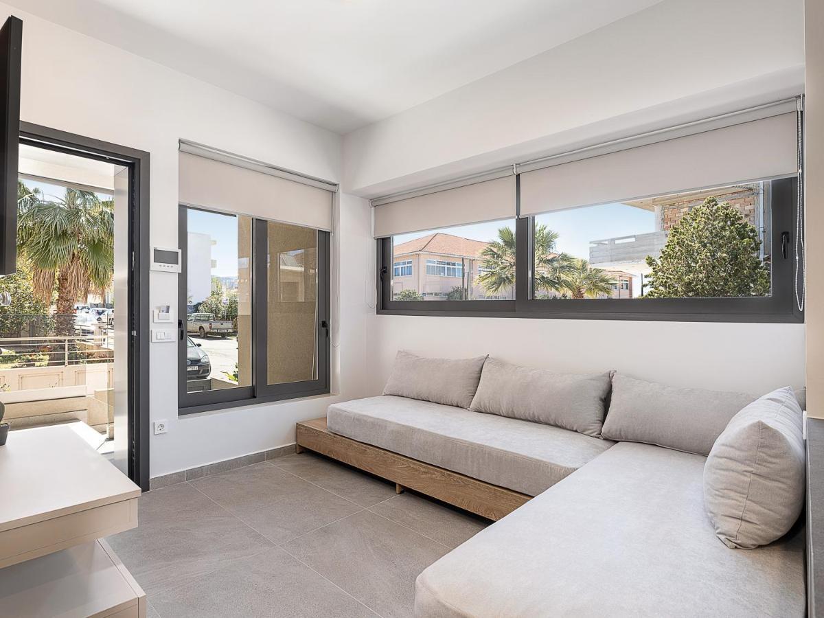 Casa D'Irene Apts Chrissi Akti Chania Exterior foto