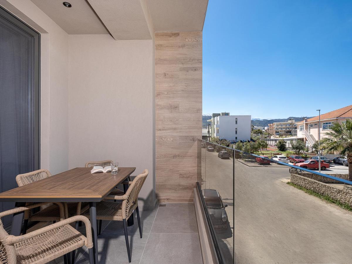 Casa D'Irene Apts Chrissi Akti Chania Exterior foto