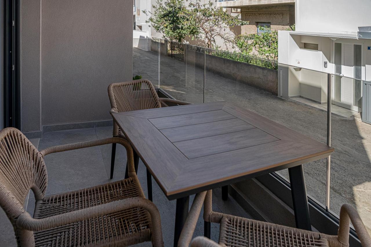 Casa D'Irene Apts Chrissi Akti Chania Exterior foto